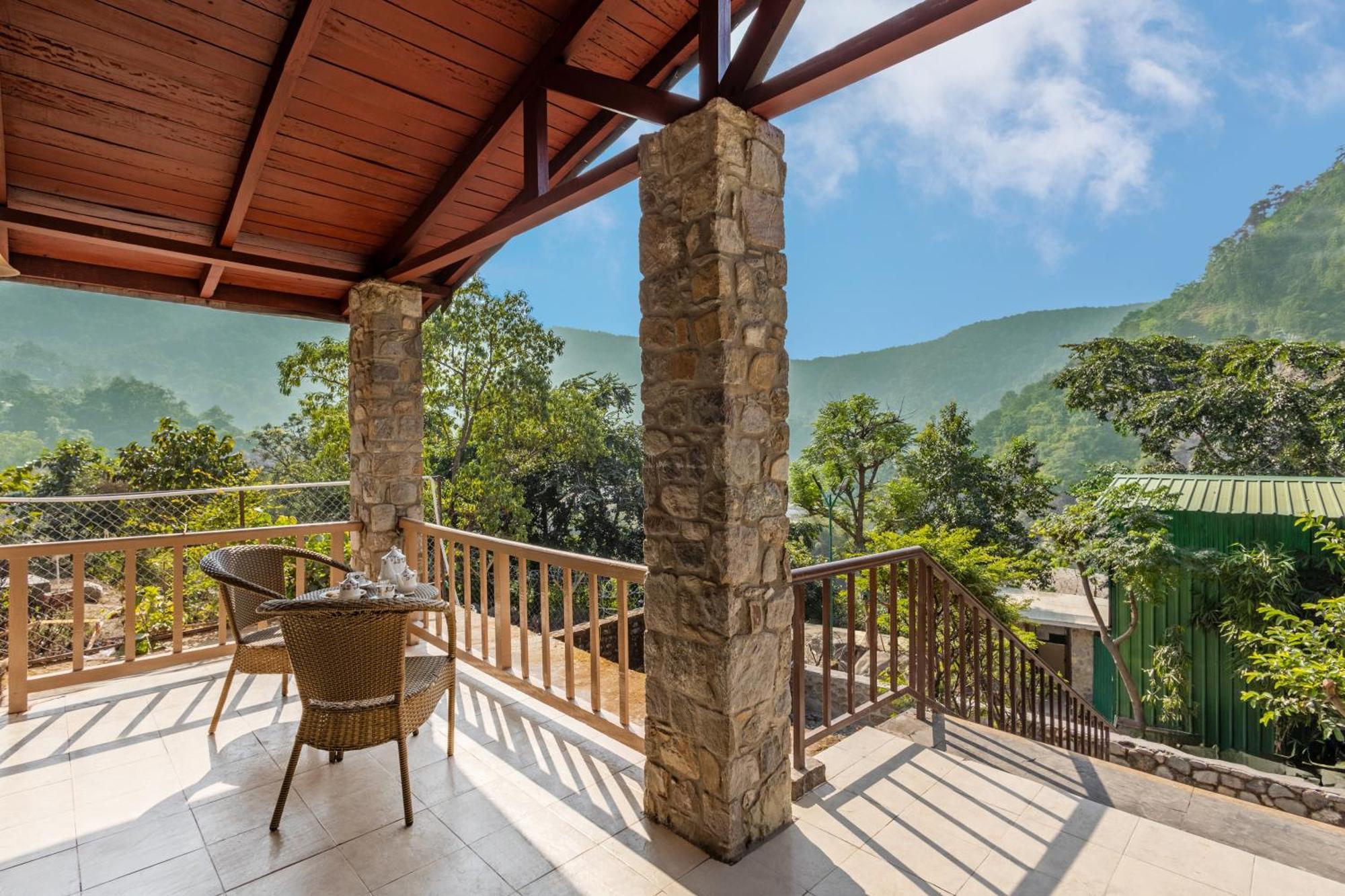 Sterling Corbett Hotel Garjia Exterior foto